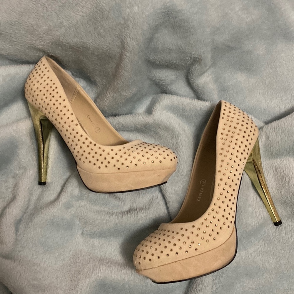 Cream & Gold Felt platform heels size 9